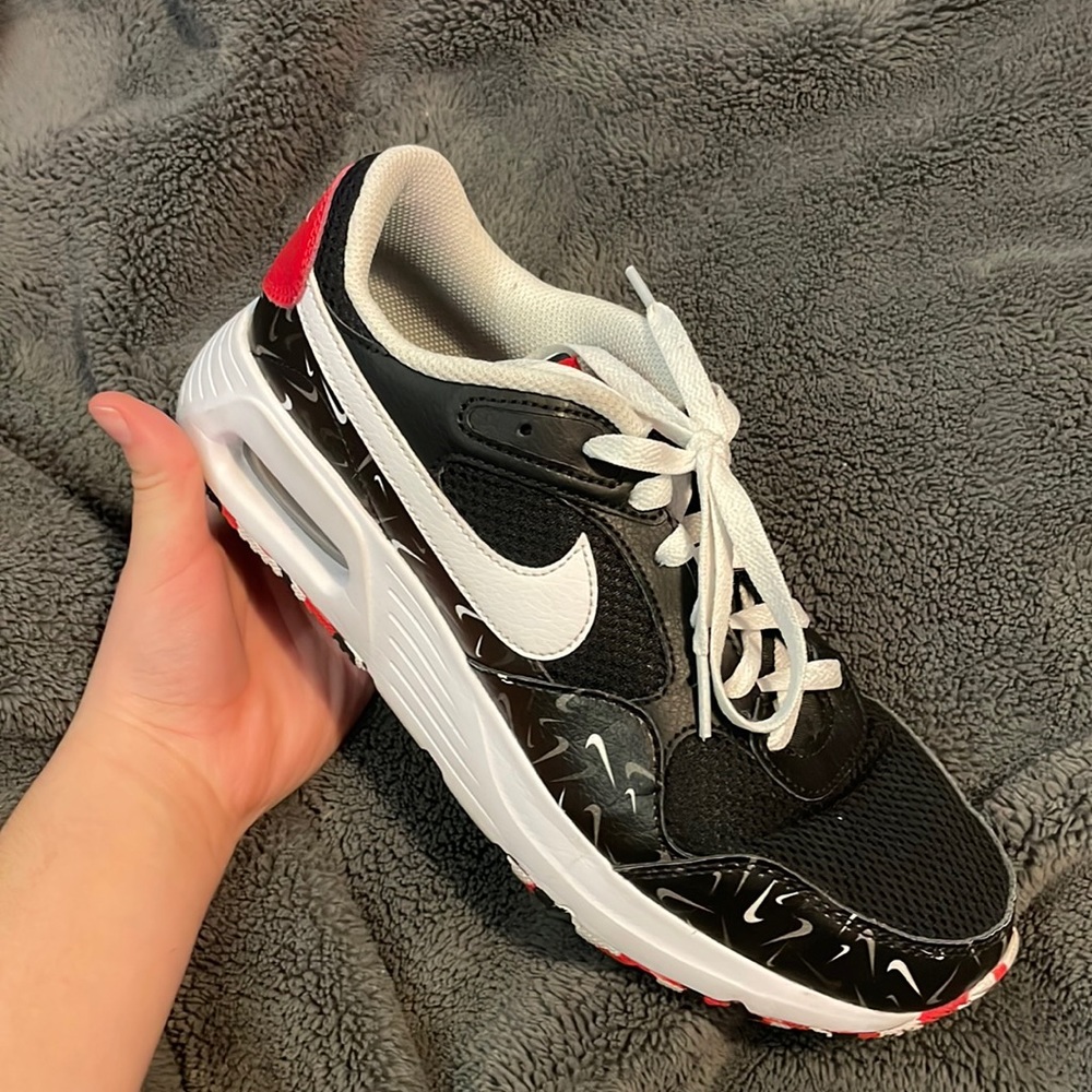Nike red black and white womens 7